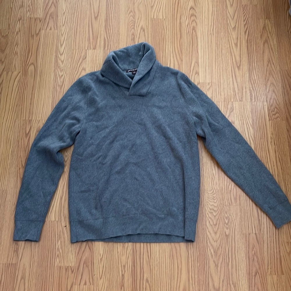 Men’s Michael Kors gray sweater. Like new condition size Large